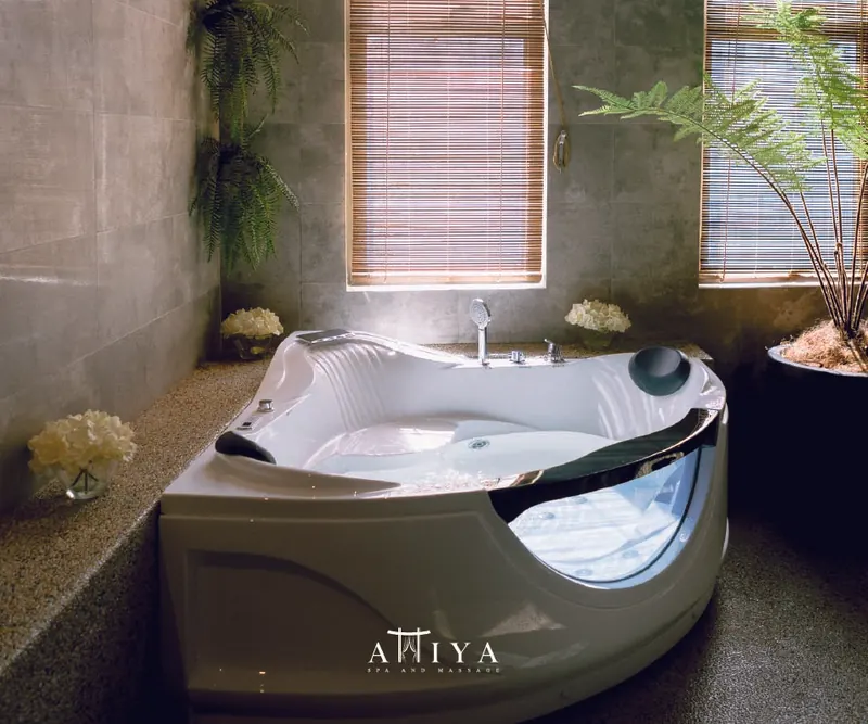 JACUZZI Image
